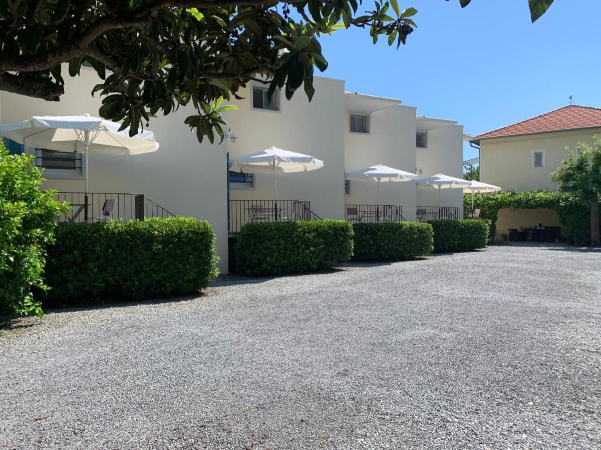 Hotel L'Etape Villeneuve-Loubet Exterior foto